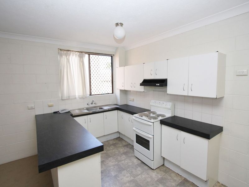 2/151 High Street, Southport QLD 4215