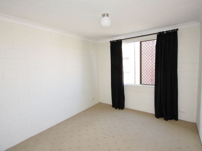 2/151 High Street, Southport QLD 4215