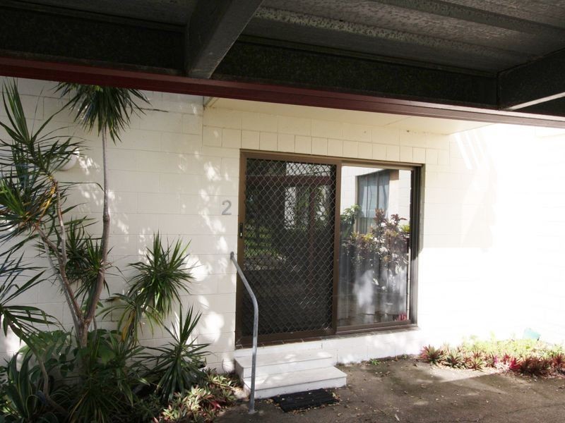 2/151 High Street, Southport QLD 4215