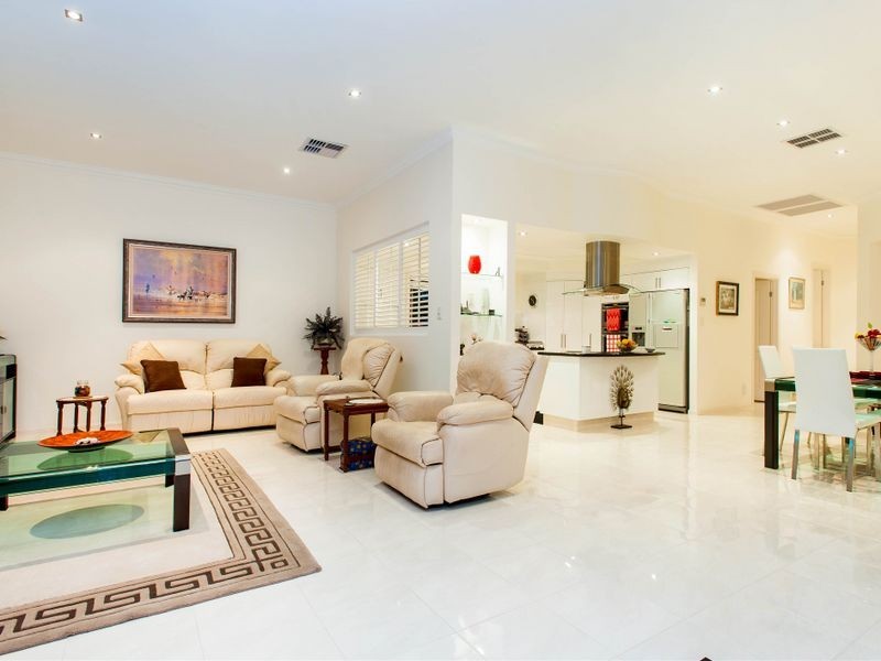 1 Cherana Lane, Coomera Waters QLD 4209