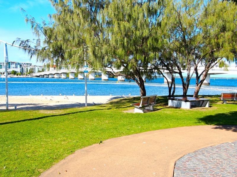 1/6 Ashlee Court, Coombabah QLD 4216