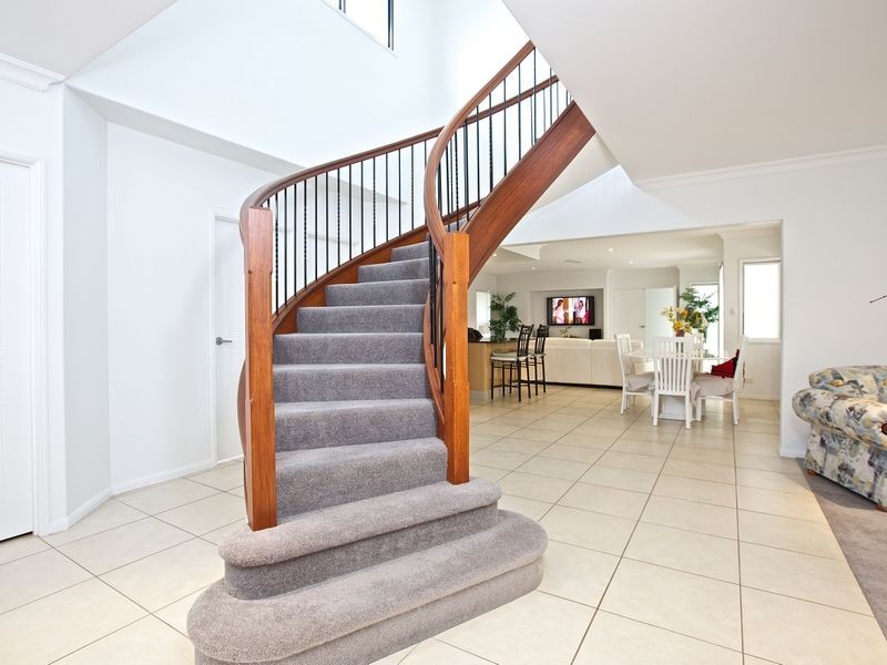 3 The Close, Helensvale QLD 4212