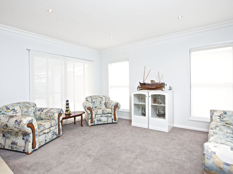 3 The Close, Helensvale QLD 4212