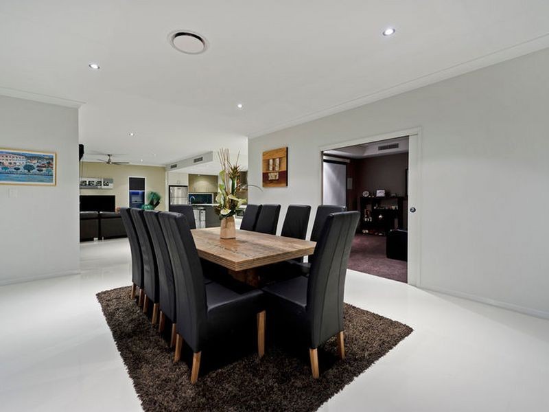 4 Ferrymans Court River Links, Helensvale QLD 4212