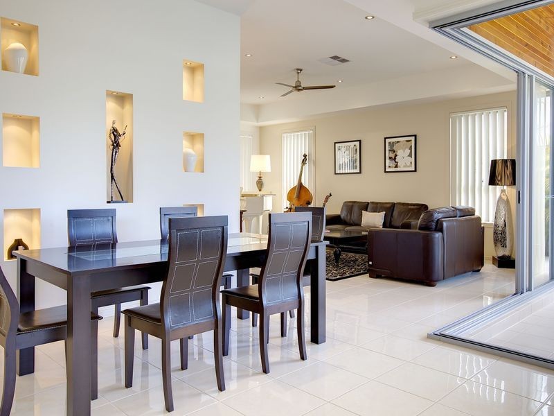 25 Rhodium Crescent, Hope Island QLD 4212