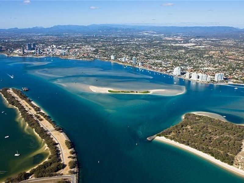 Labrador QLD 4215