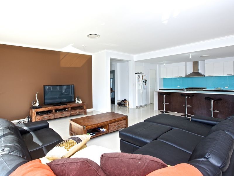 35 Rhodium Crescent, Hope Island QLD 4212