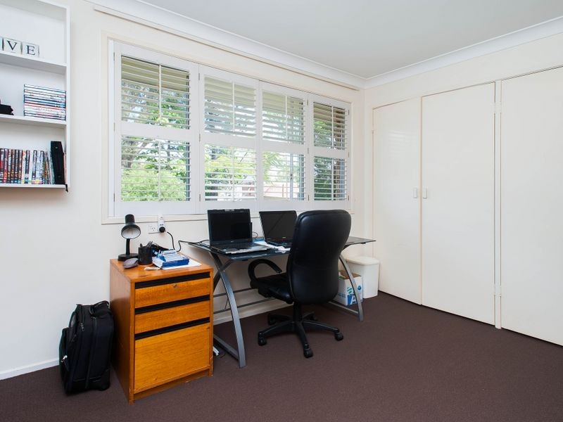 5 Bass Place, Paradise Point QLD 4216
