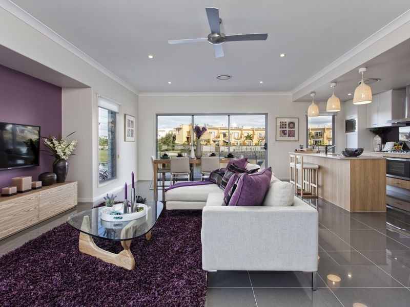 12 Mariner Avenue, Hope Island QLD 4212