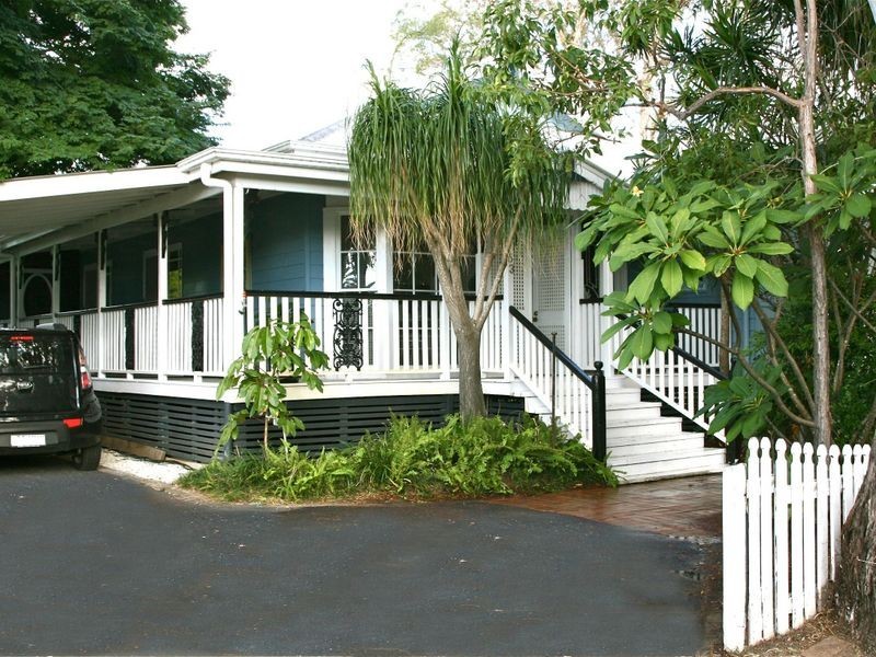 63 Coombe Avenue, Hope Island QLD 4212