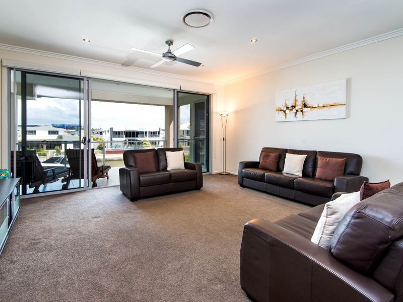 37 North Quay Drive, Biggera Waters QLD 4216