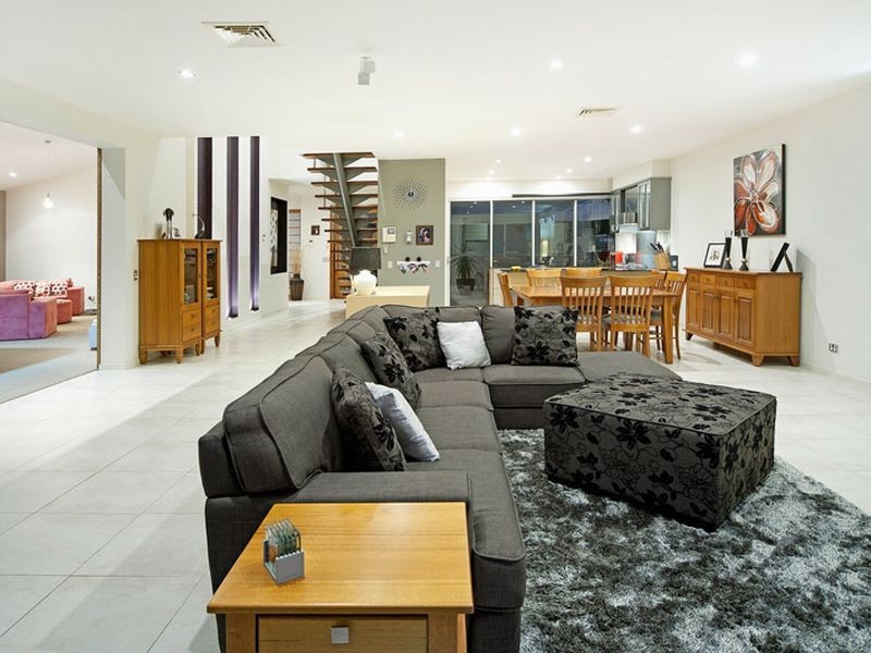 64 The Peninsula, Helensvale QLD 4212