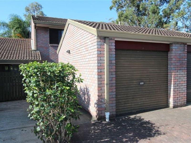 2/145 Government Road, Labrador QLD 4215