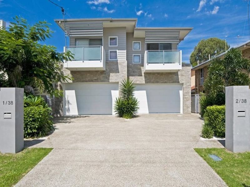 2/38 Victor Avenue, Paradise Point QLD 4216