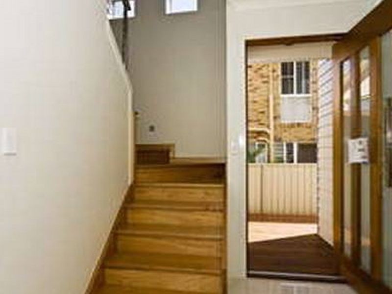 2/38 Victor Avenue, Paradise Point QLD 4216