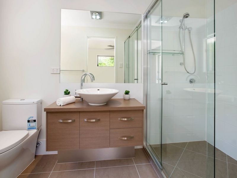 36 Errol Avenue, Paradise Point QLD 4216