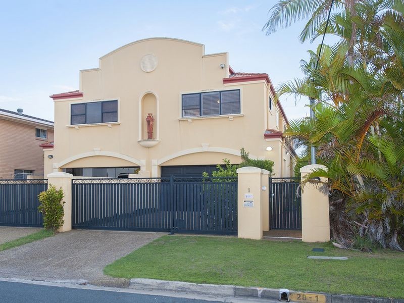 1/28 Vaggelas Crescent, Biggera Waters QLD 4216