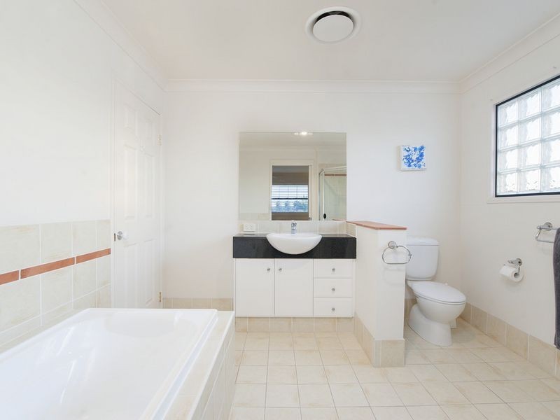 1/28 Vaggelas Crescent, Biggera Waters QLD 4216