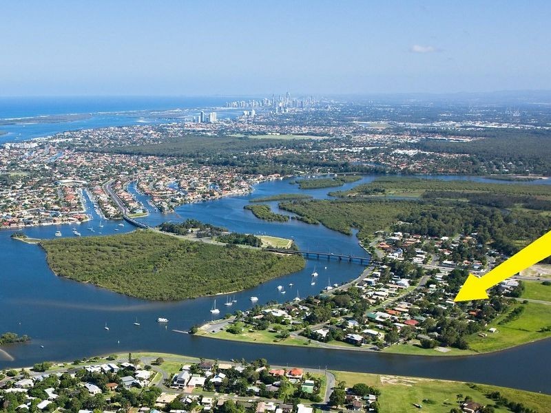 34 Crescent Avenue, Hope Island QLD 4212