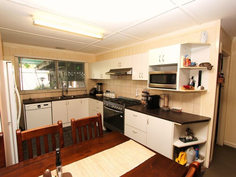 34 Crescent Avenue, Hope Island QLD 4212