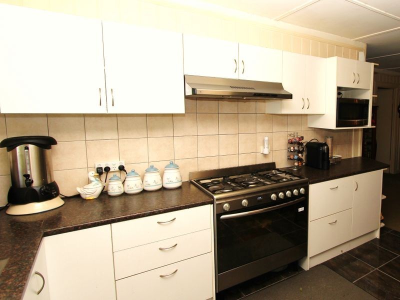 34 Crescent Avenue, Hope Island QLD 4212