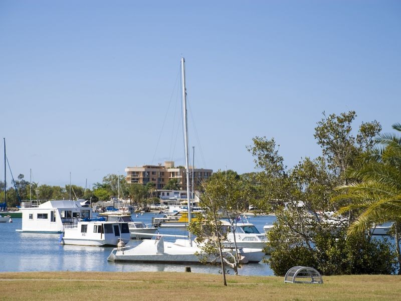 100 Columbus Drive, Hollywell QLD 4216