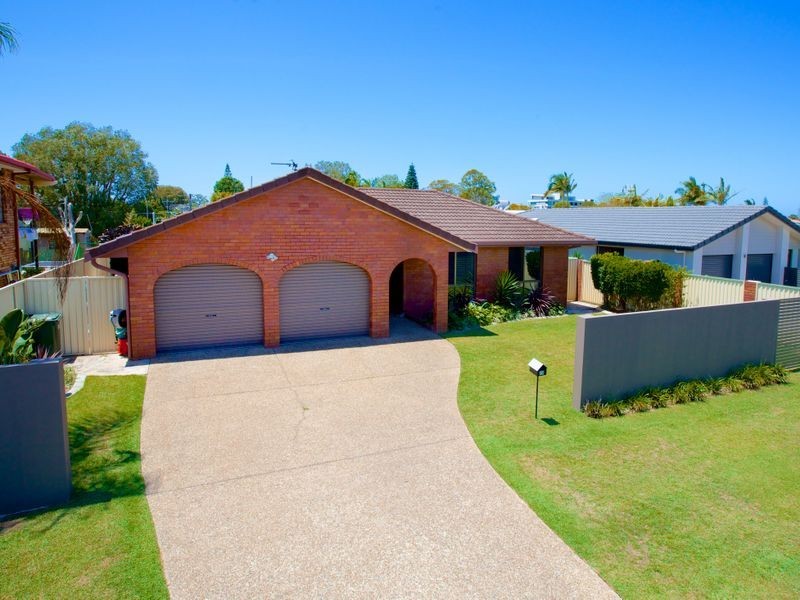 16 Salvia Street, Hollywell QLD 4216