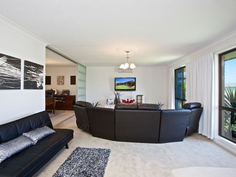 16 Salvia Street, Hollywell QLD 4216