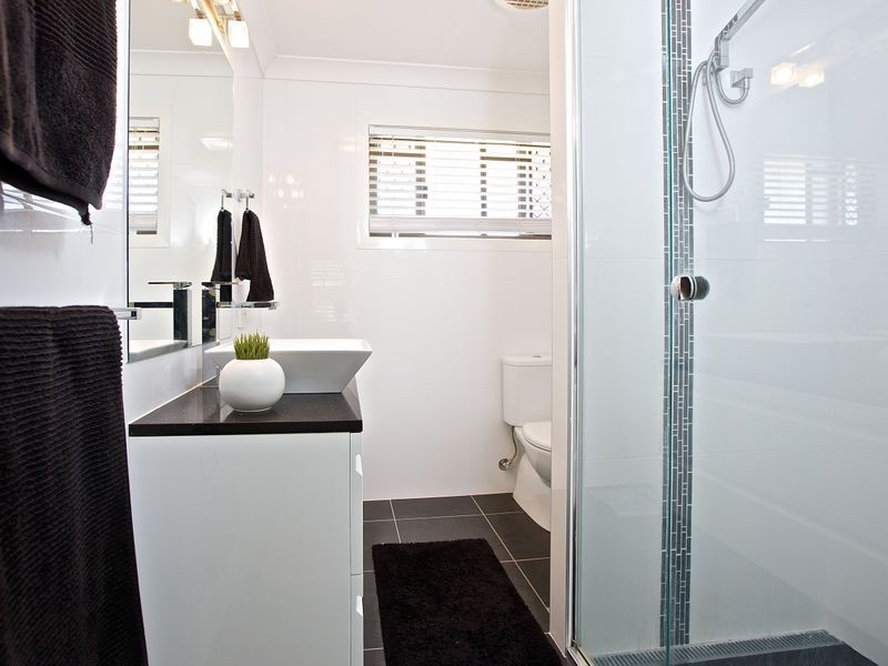 16 Salvia Street, Hollywell QLD 4216