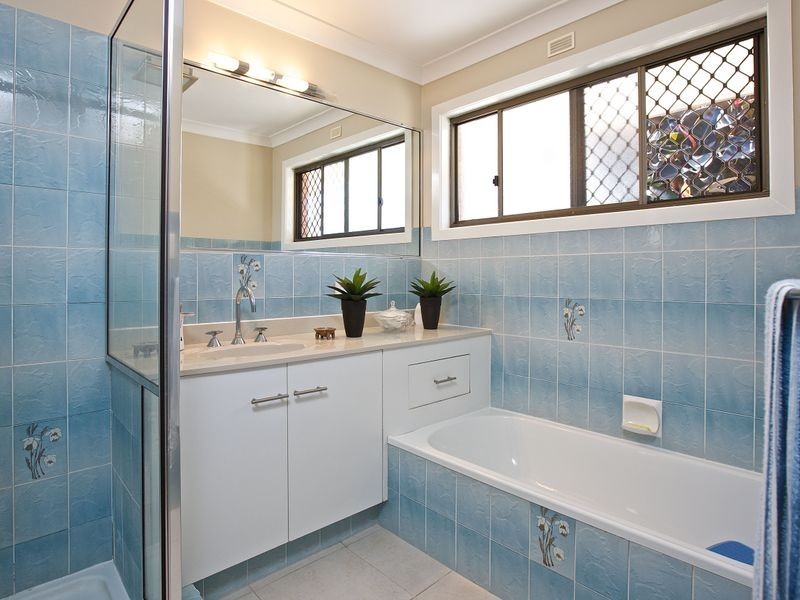 16 Salvia Street, Hollywell QLD 4216