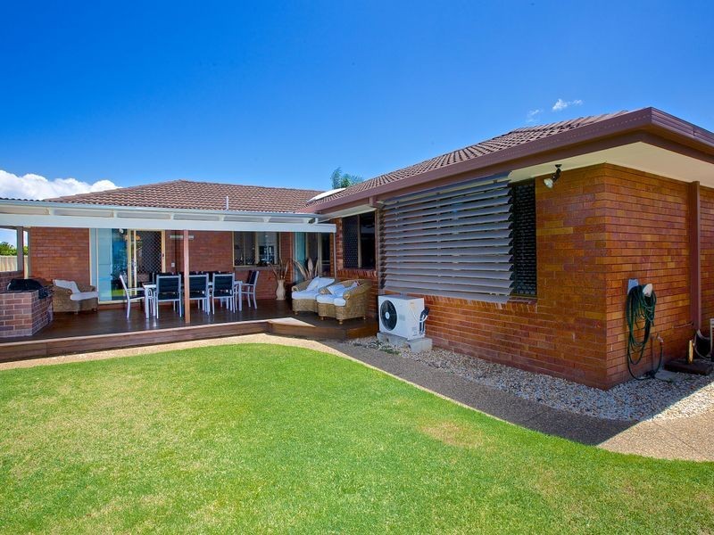 16 Salvia Street, Hollywell QLD 4216