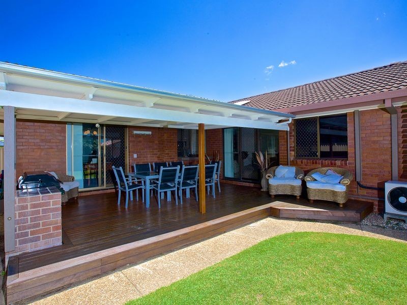 16 Salvia Street, Hollywell QLD 4216