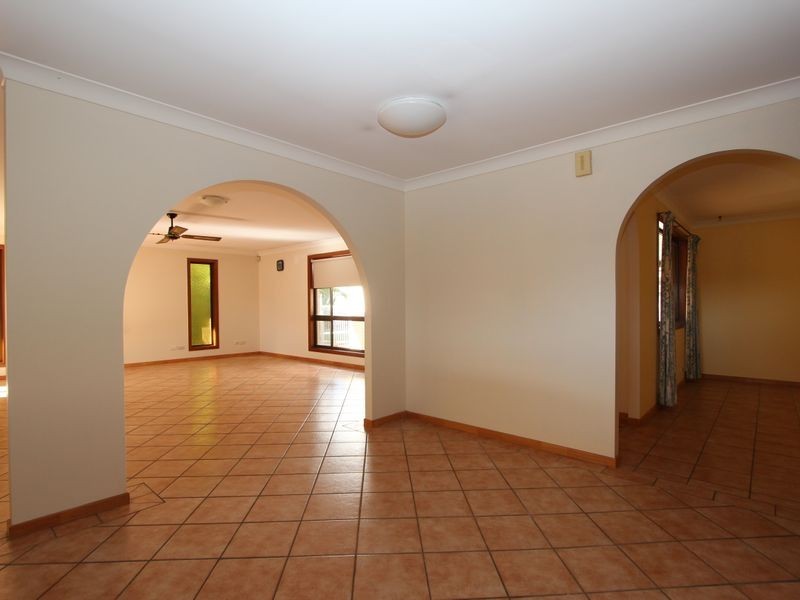 72 O’Grady Drive, Paradise Point QLD 4216