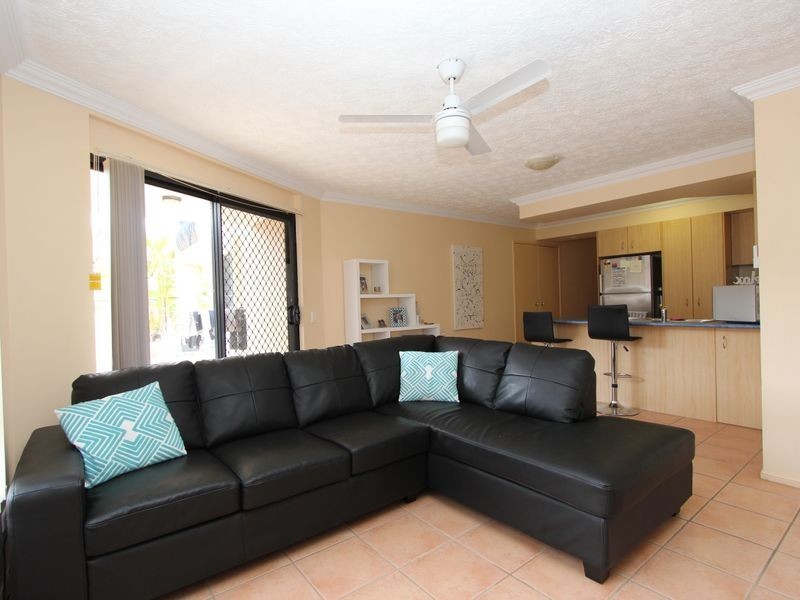 2/47 Bayview Street, Runaway Bay QLD 4216