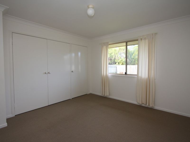 1/6 Pamela Court, Labrador QLD 4215