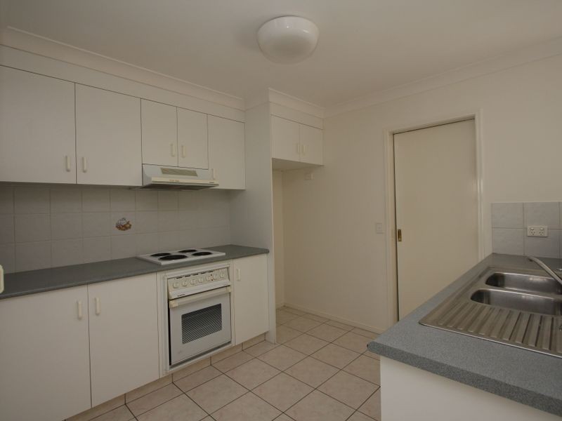 1/6 Pamela Court, Labrador QLD 4215