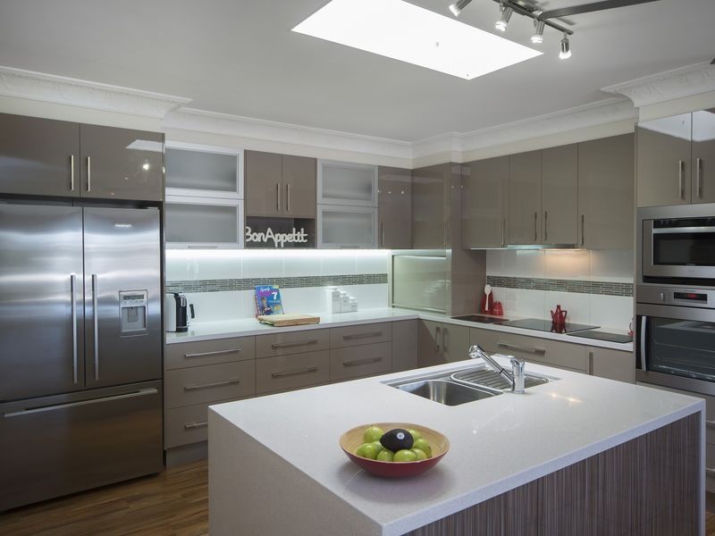 12 Balboa Court, Hollywell QLD 4216