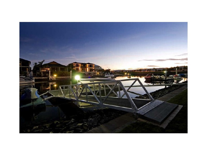Hope Island QLD 4212