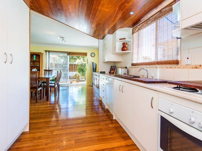 1/15 Victor Avenue, Paradise Point QLD 4216