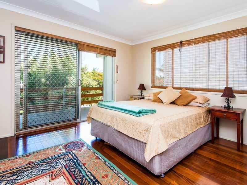 1/15 Victor Avenue, Paradise Point QLD 4216