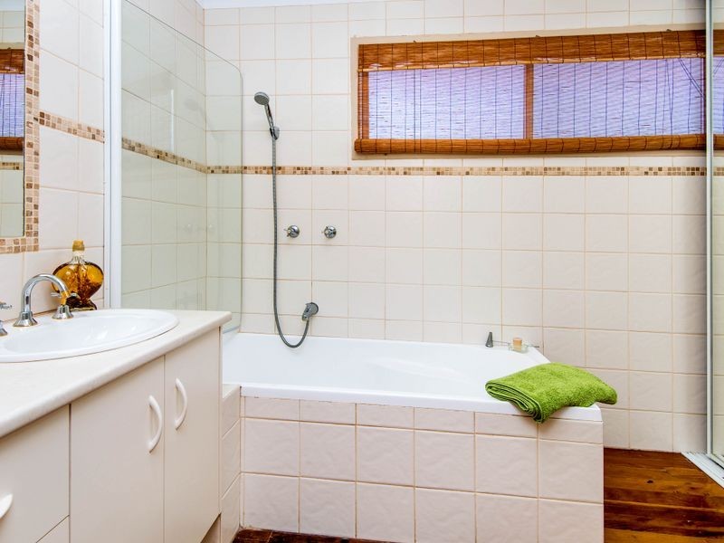 1/15 Victor Avenue, Paradise Point QLD 4216