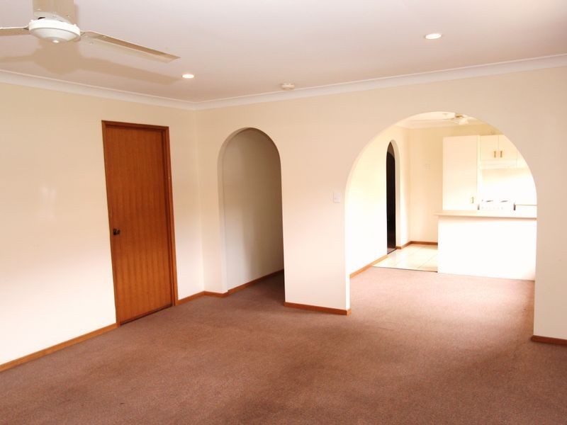 4 Magnolia Avenue, Hollywell QLD 4216