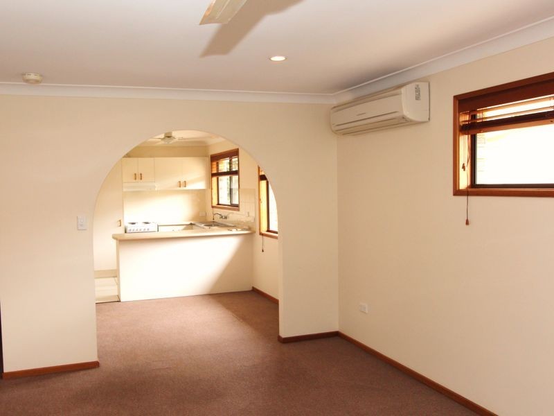 4 Magnolia Avenue, Hollywell QLD 4216