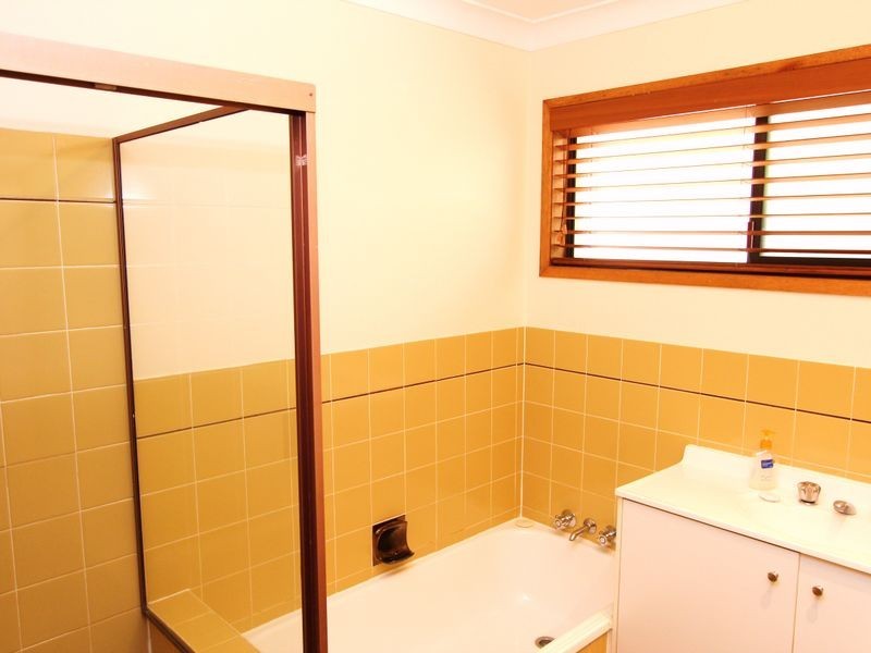 4 Magnolia Avenue, Hollywell QLD 4216