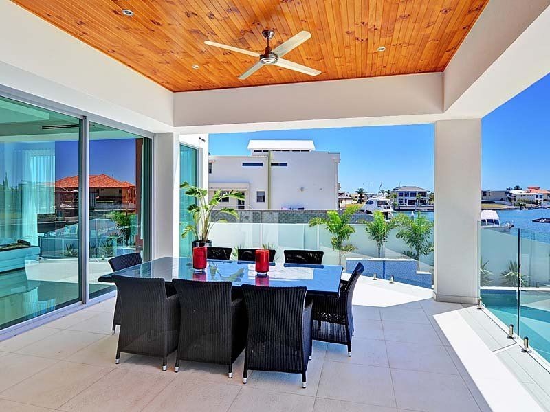 63 The Sovereign Mile, Sovereign Islands QLD 4216