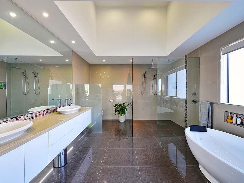 63 The Sovereign Mile, Sovereign Islands QLD 4216