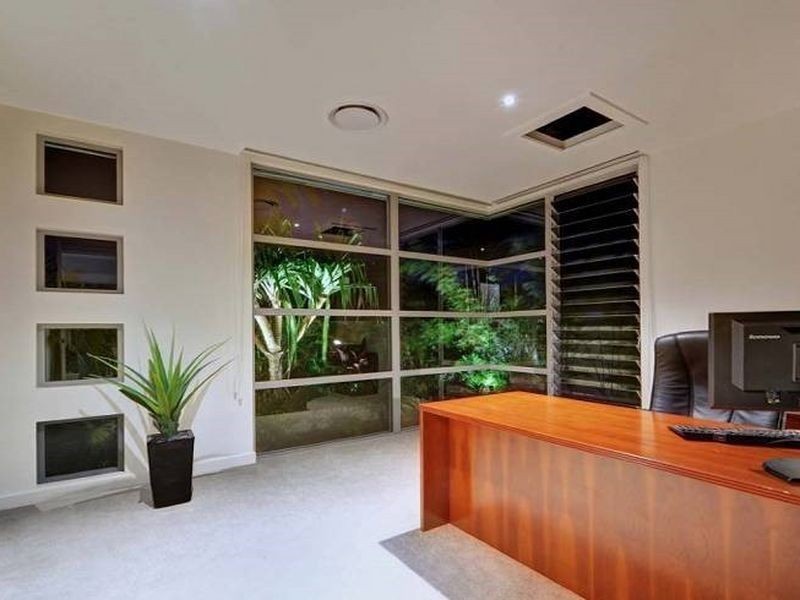 Sovereign Islands QLD 4216