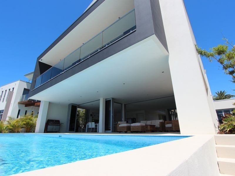 Sovereign Islands QLD 4216