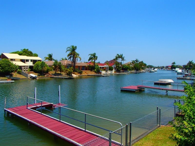 84 Oxley Drive, Paradise Point QLD 4216