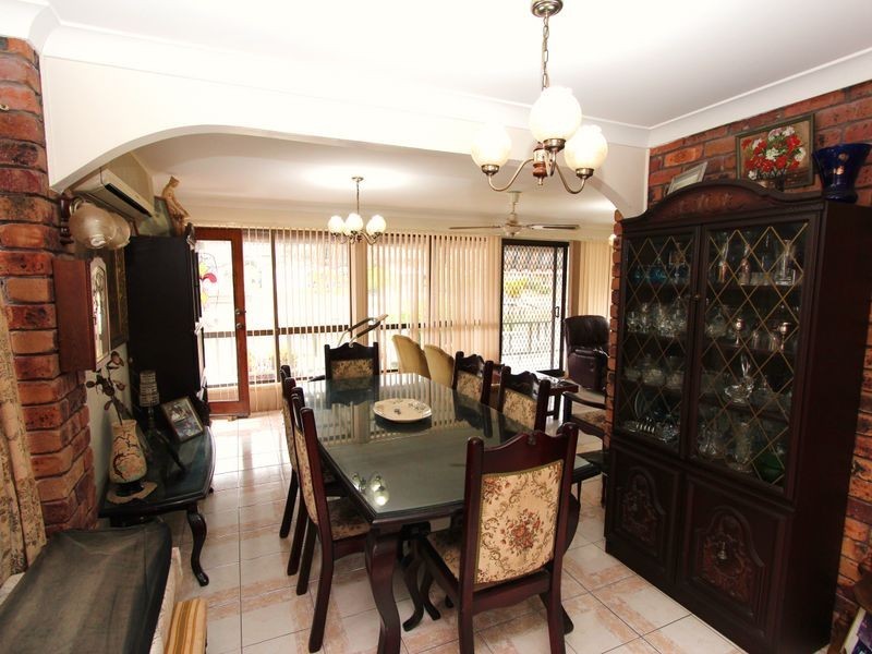 84 Oxley Drive, Paradise Point QLD 4216